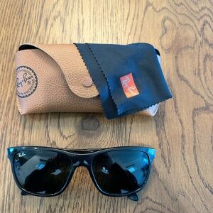 Ray Ban RB4181